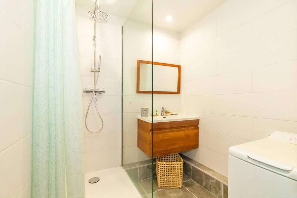 Apartamento Exotica - En Plein Coeur De St Gilles Les Bains Saint-Gilles-les-Bains Exterior foto